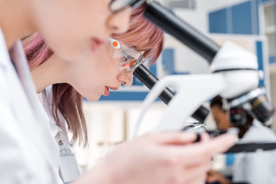 Natural vs Synthetic Skincare: Understanding the Pros, Cons, and ...